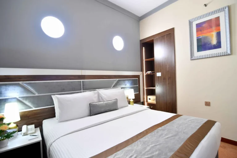 VIP King Room In Sharjah Hotel - Nejoumal emirates