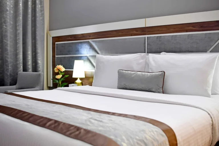 VIP King Room - Nejoumal Emirates Sharjah