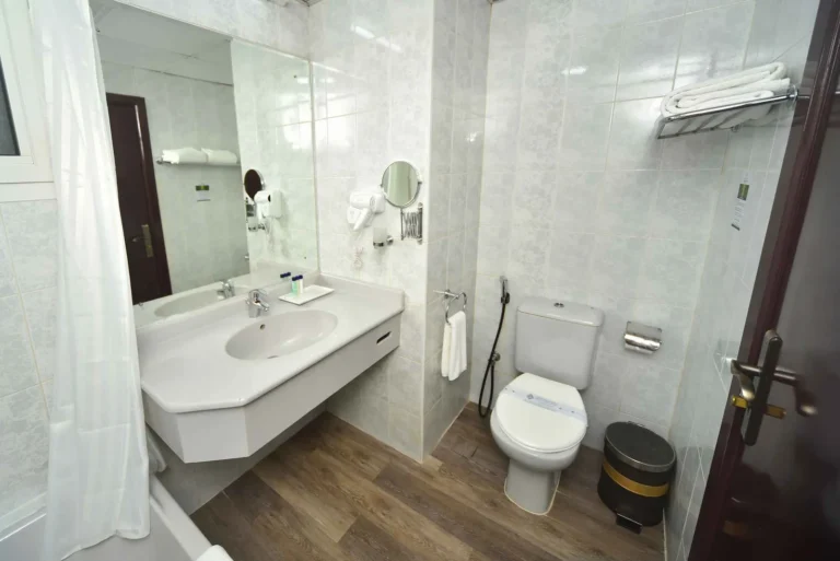 Bathtub Facilities in Nejoumal Emirates Sharjah