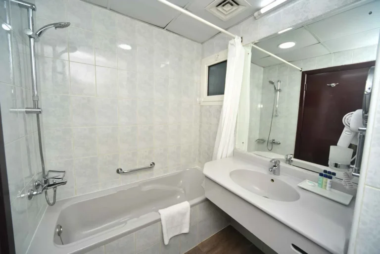 Bathtub Facilities in Nejoumal Emirates Sharjah